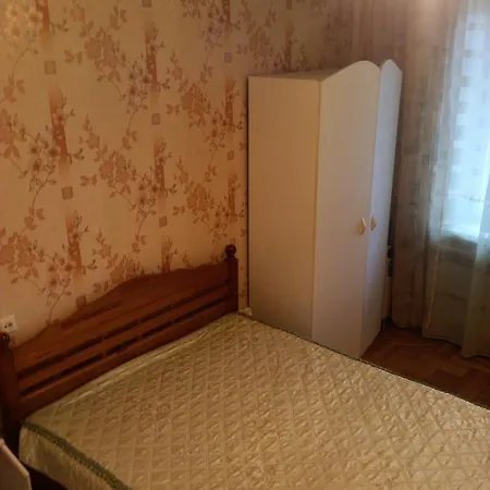 Apartment On Prospekt Pobediteley *